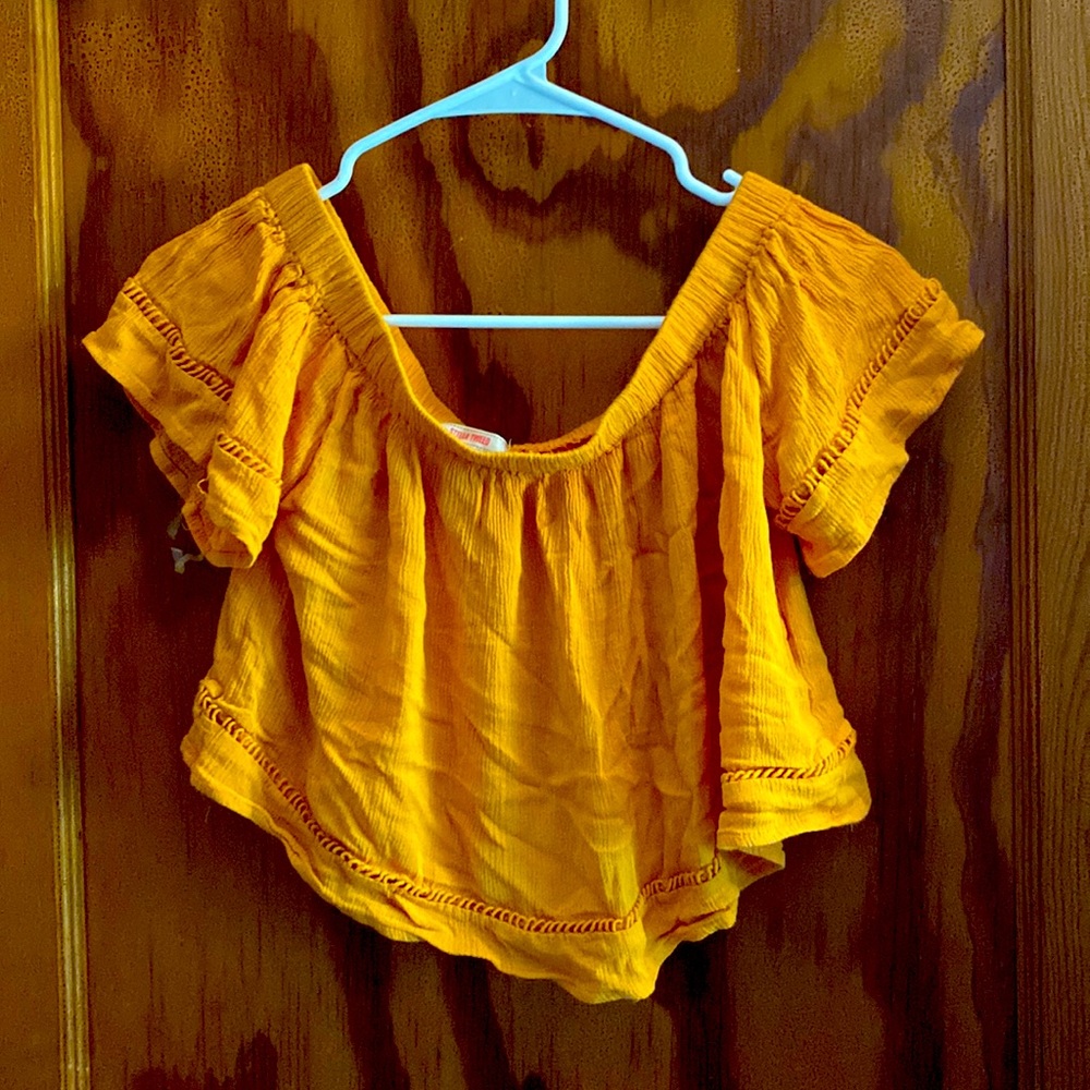 Off the shoulders medium Stella tweed blouse